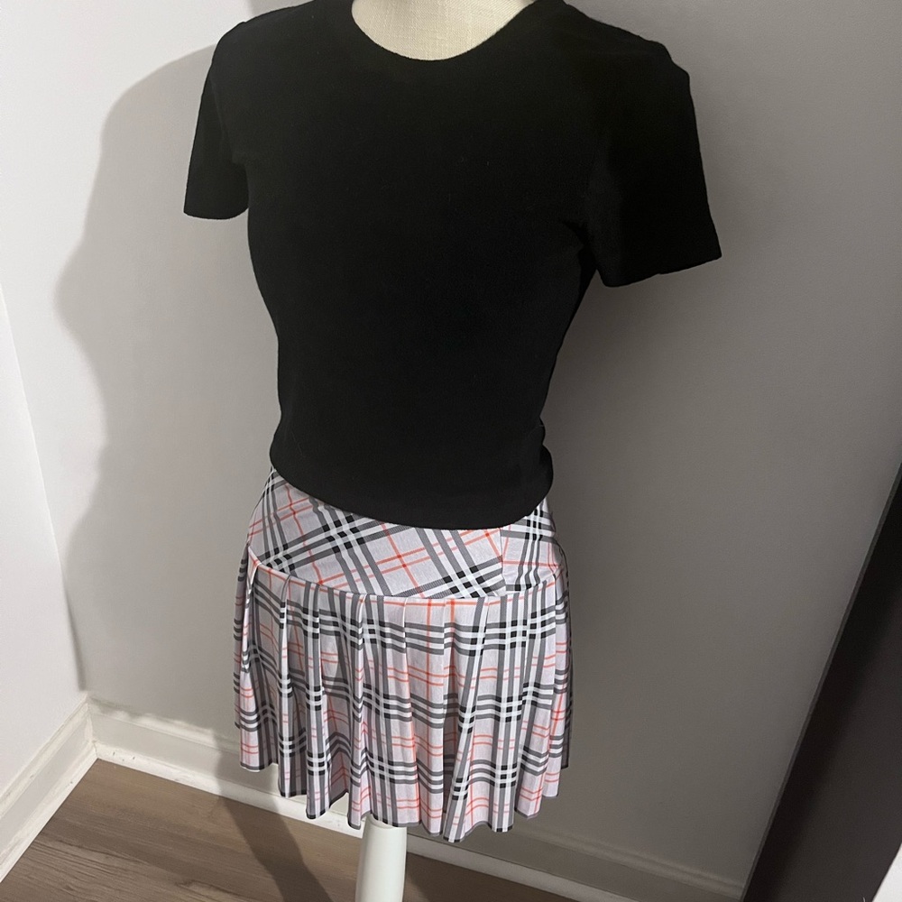 Forever21 Plaid Pleated Skirt w/attached undershorts,NWT Blk,Corton Knit Top (S)